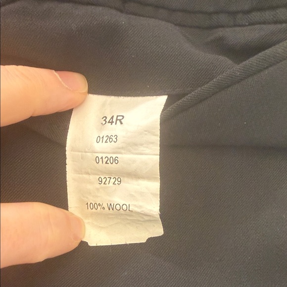 Jos. A. Bank Executive Black Suit Size 34S - Picture 14 of 14